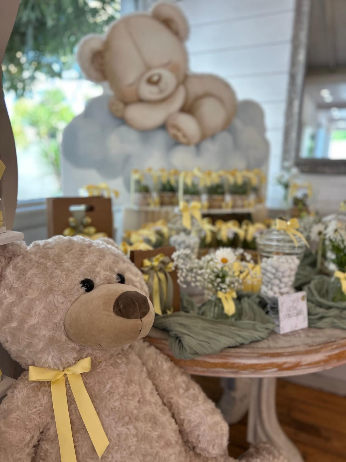 Angolo bomboniere con peluche a tema orsetto